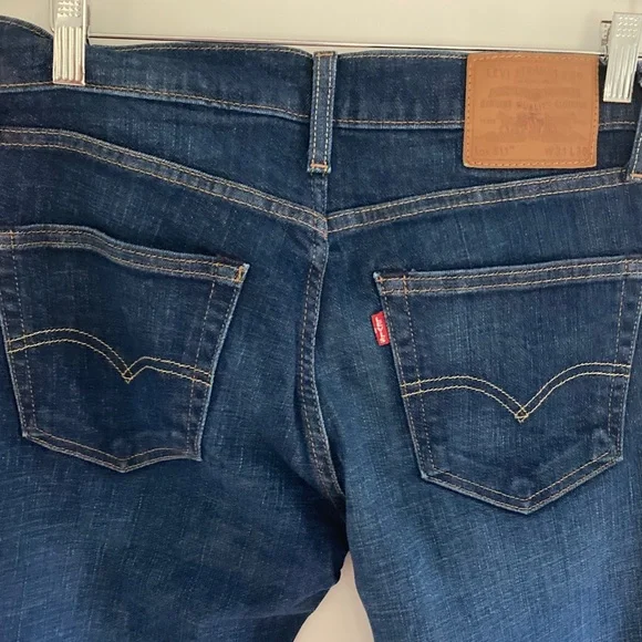 Levi 511 Jeans - Picture 3 of 6